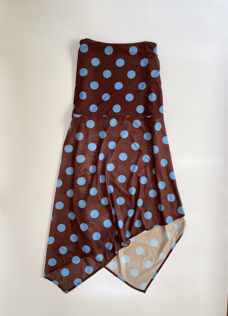 Polka dot mesh handkerchief midi skirt (Category: Skirts) located in Lianga. Submitted by preyala (Listing ID 1453330522, Image 1). Description: Polka dot mesh handkerchief midi skirt Size: S Waist: 26-28 Length: 35 Mine 320 Grab 350 Grabbing ends at 10:00 PM (today).