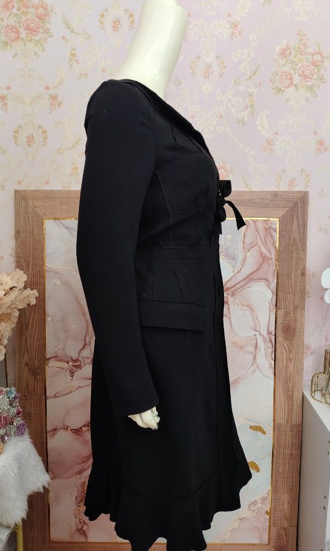 Prada Front Bow Black Dress (Category: Luxury Apparel) located in Pagudpud. Submitted by altheacee063978 (Listing ID 1453311225, Image 3). Description: fits s-m.