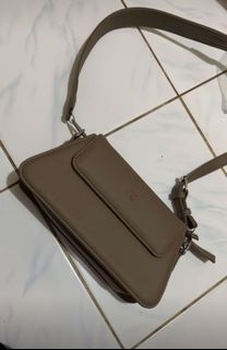 (Kategori: ) berada di . Dikirim oleh iceblueee (ID iklan 1453395772, Gambar 1). Deskripsi: .