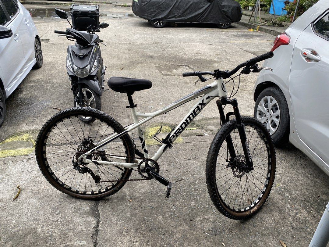 PROMAX Mountain Bike (Category: Bicycles) located in Manila. Submitted by joshuamora30164 (Listing ID 1453251422, Image 2). Description: - White PROMAX mountain bike For sale matagal na tambak. Good running condition Makati/Taguig area.
