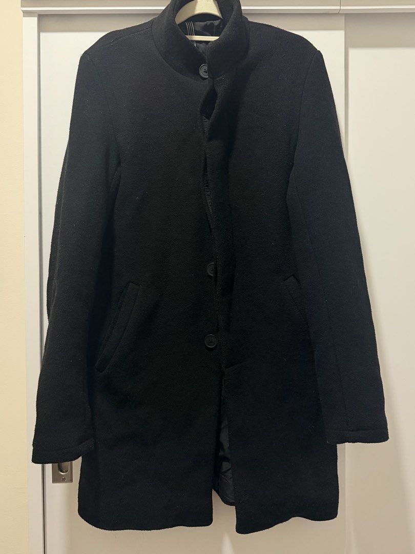 Pull & Bear Black Coat / Jacket (Category: Coats, Jackets and Outerwear) located in Mandaluyong City. Submitted by agdeclutter (Listing ID 1453423936, Image 1). Description: - Brand: Pull & Bear - Color: Black - Size: M (EUR 38) Fits S to L frame Worn twice only Bought this for 7,000php - Functional outdoor coat - Button-up front, stand collar, two front pockets - Keeps you warm, ideal for cooler weather.