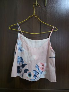 (Category: ) located in . Submitted by shopmywardrob.e (Listing ID 1453329760, Image 1). Description: .