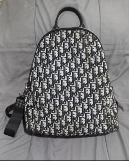 (Kategori: ) berada di . Dikirim oleh bag.second (ID iklan 1453244148, Gambar 1). Deskripsi: .