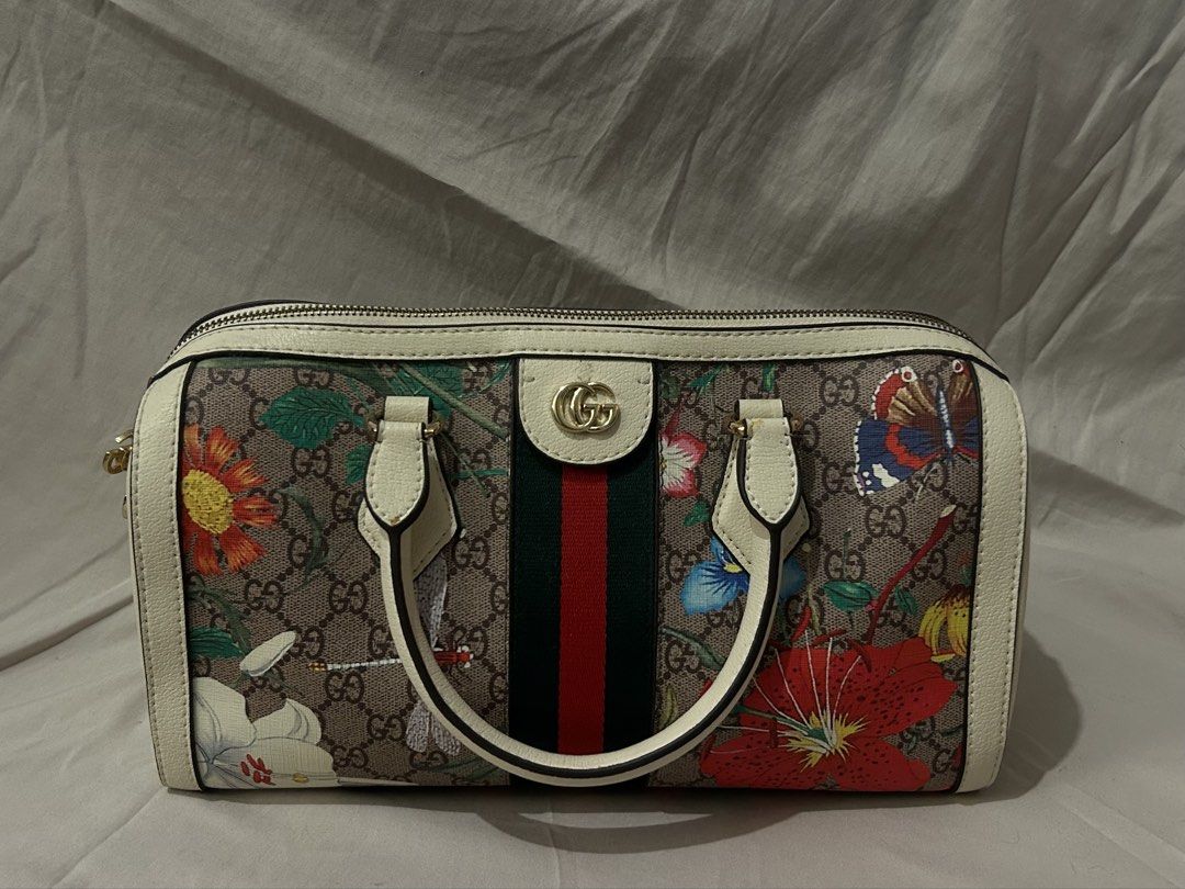 RARE Gucci GG Supreme Monogram Flora Web Medium White (Category: Luxury Bags & Wallets) located in Quezon City. Submitted by yayzies (Listing ID 1453306718, Image 1). Description: slightly nego for sure buyer .