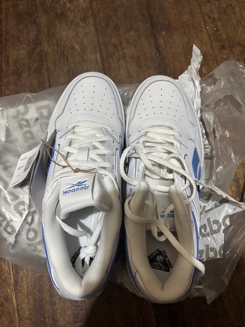 Reebook women (Category: Sneakers) located in Caloocan City. Submitted by siobabe (Listing ID 1453421331, Image 1). Description: .
