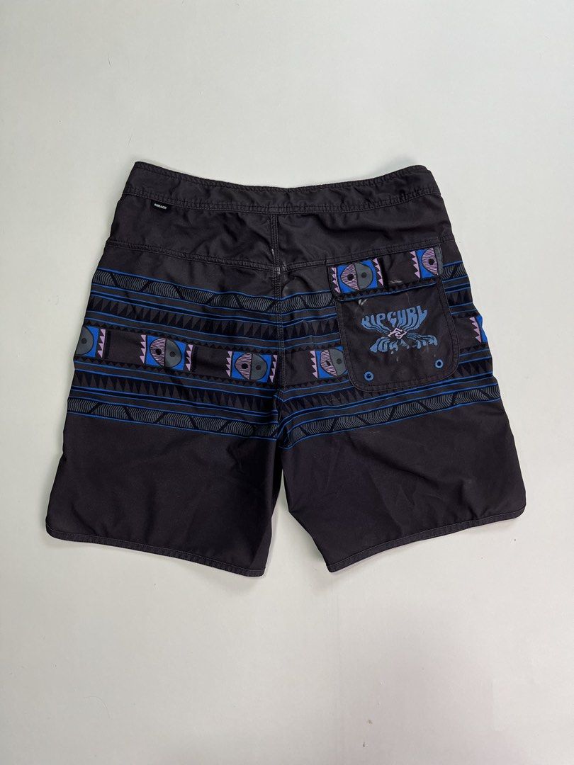Rip Curl Shorts (Category: Shorts) located in Makati City. Submitted by ufcknwthbst (Listing ID 1453248013, Image 2). Description: 17 inch length 9.5/10 condition Issue on lace .