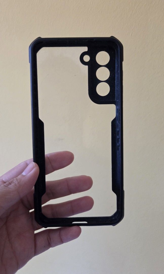 S21 shockproof case (Category: Cases & Sleeves) located in Makati City. Submitted by meowmauw (Listing ID 1453247547, Image 1). Description: .
