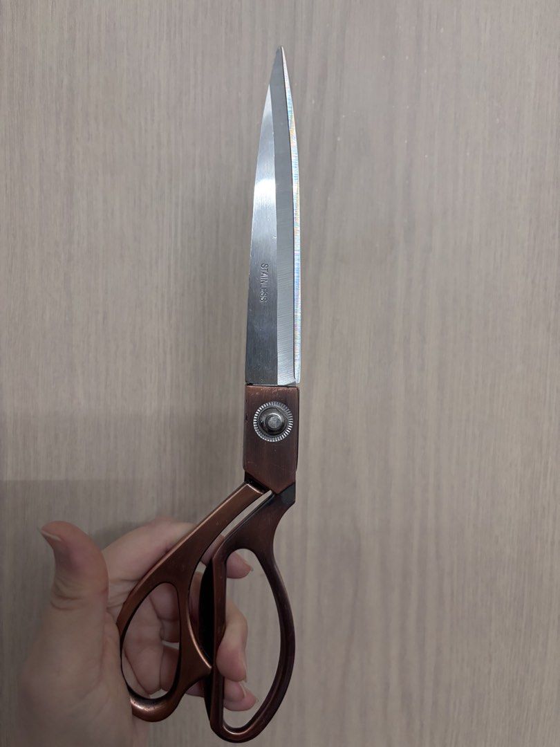 Scissors (Category: Craft Supplies & Tools) located in Singapore. Submitted by jzpro (Listing ID 1453373841, Image 2). Description: - Type: Tailoring Shears - Size: 267mm / 10.5 inches - Blade Material: Stainless Steel - Handle Color: Copper-toned - Ideal for: Sewing, tailoring, crafting.