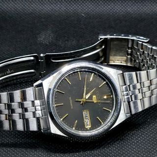 (Category: ) located in . Submitted by morentimepiece (Listing ID 1453396953, Image 1). Description: .