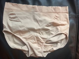 （分類：）位於 。 由 simplynora72 提交（商品編號 1453378971，圖片 1）。簡介： 。