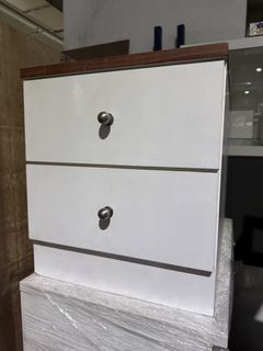 (Category: ) located in . Submitted by furniture.singapore (Listing ID 1453292026, Image 1). Description: .