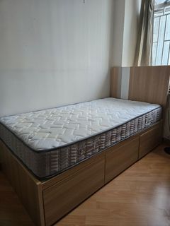 （分類：）位於 。 由 iveymba 提交（商品編號 1453248941，圖片 1）。簡介： 。