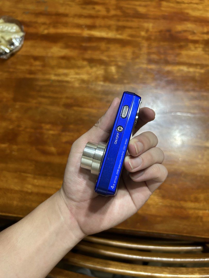 Sony Cybershot (Category: Cameras) located in Caloocan City. Submitted by lakylee (Listing ID 1453333578, Image 3). Description: - Blue Sony Cyber-shot digital camera - 14.1 megapixels - Carl Zeiss lens - 4x optical zoom - Compact and portable - Ideal for everyday photos - Tested and in working condition.