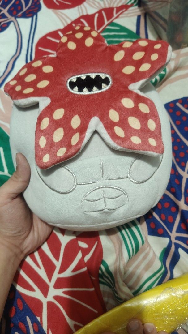 Squishmallows Stranger Things Demogorgon Plush Toy (Category: Plushies & Soft Toys) located in Quezon City. Submitted by patric1218 (Listing ID 1453428422, Image 1). Description: - Original Squishmallows plush toy - Features the Demogorgon from Stranger Things - Super soft and huggable - Brand new with tag still attached - Ideal gift for Stranger Things fans.