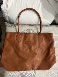(Category: ) located in . Submitted by room.clearance (Listing ID 1453249947, Image 1). Description: .