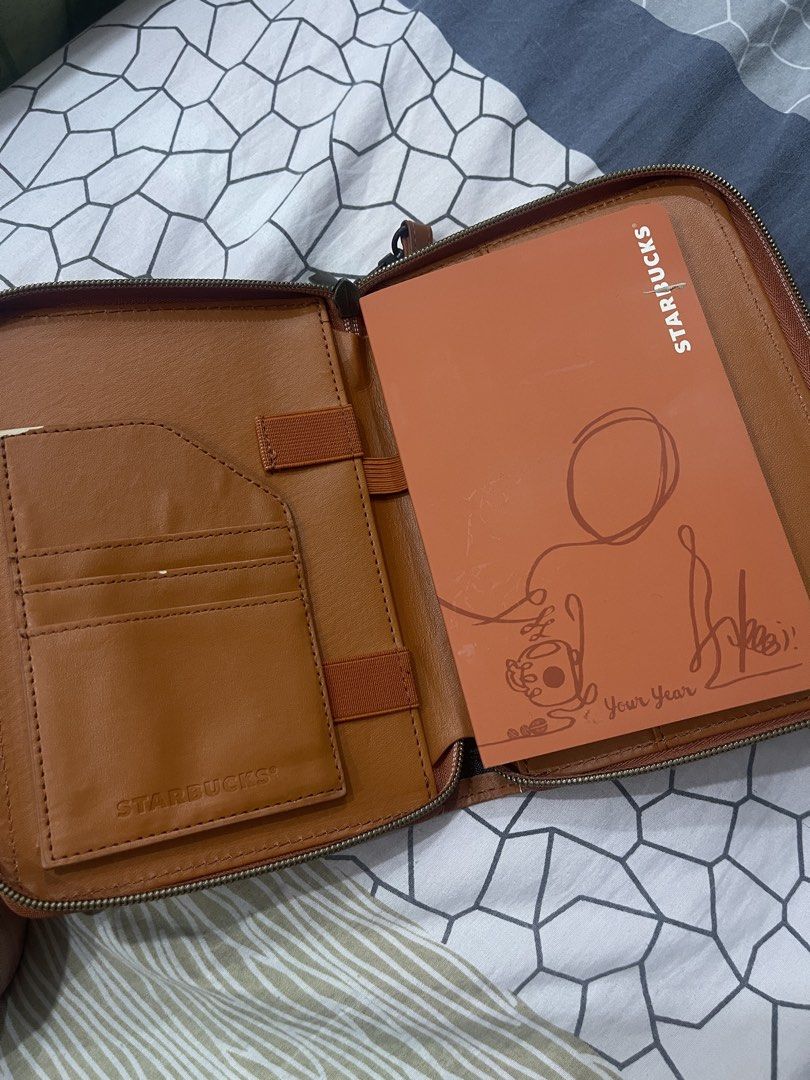 Starbucks Planner 2019 (Category: Stationery & School Supplies) located in Valenzuela. Submitted by patpeev (Listing ID 1453282846, Image 1). Description: For Sale - Starbucks Planner 2019 - Unused - No box - Good condition Php 200 MOD: JNT or Lalamove MOP: Cash or Maya 📍Marulas, Valenzuela.