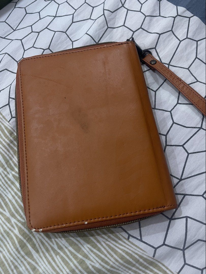 Starbucks Planner 2019 (Category: Stationery & School Supplies) located in Valenzuela. Submitted by patpeev (Listing ID 1453282846, Image 3). Description: For Sale - Starbucks Planner 2019 - Unused - No box - Good condition Php 200 MOD: JNT or Lalamove MOP: Cash or Maya 📍Marulas, Valenzuela.
