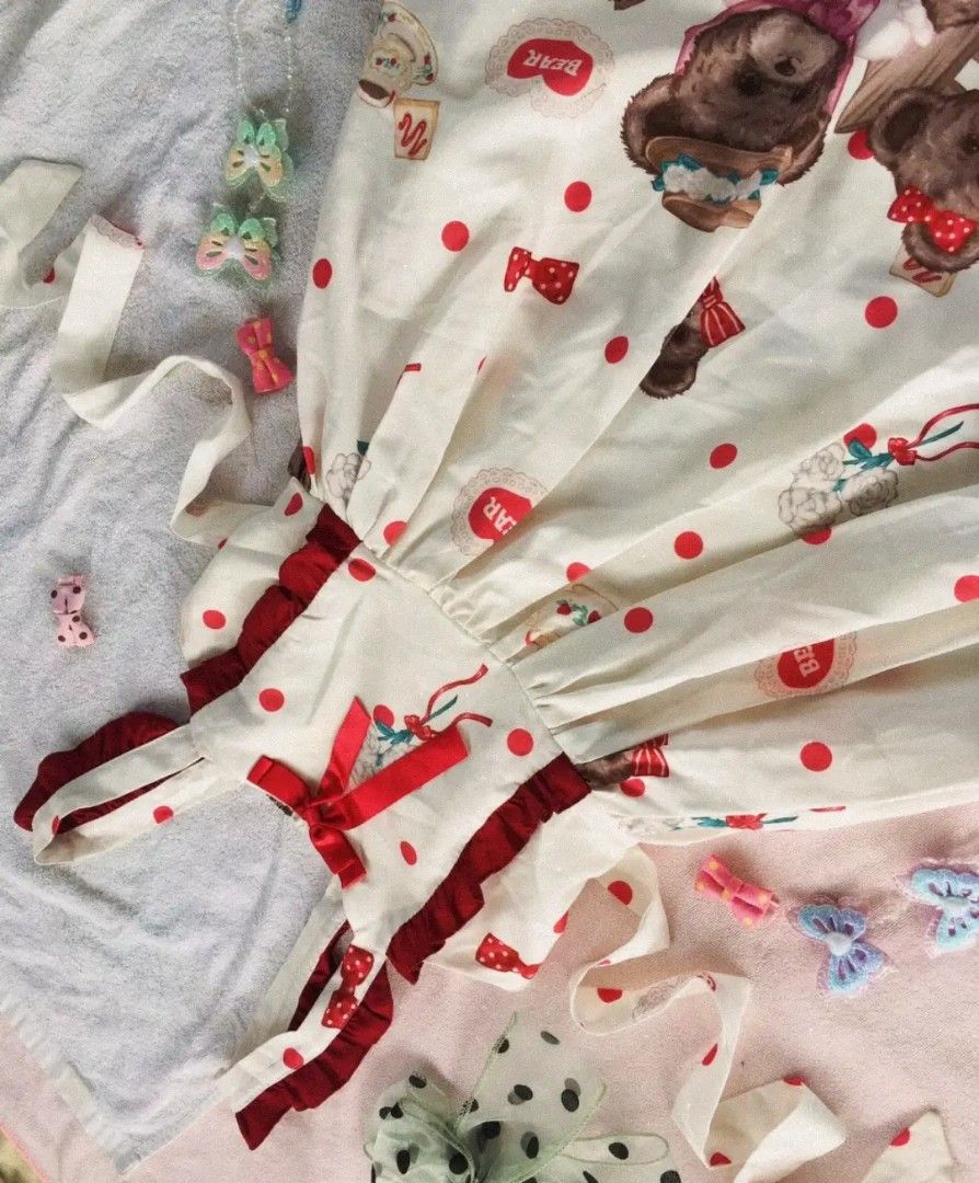 Sweet lolita bear jsk (Category: Dresses) located in Zamboanga. Submitted by n.n3evera_clawset (Listing ID 1453306872, Image 2). Description: ⠀ㅤ 𓈊 ⠀ : ¨ ·.· ¨ :ㅤㅤㅤ𝅄 ﾟ ⊹ ⠀ `· .⠀ϧ᱖⠀✨Bear lolita Jsk🌷 ⠀ㅤ ୧‿̩͙ ˖︵ꕀ⠀𝄞⠀ꕀ︵˖ ̩͙‿୨ 🌼Mine: 480 (au) ✨Small-Large 🌷Smoked back 💐With waist tie No when worn No flaws.