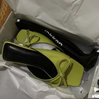 (Kategori: ) berada di . Dikirim oleh gitacloset_ (ID iklan 1453410679, Gambar 1). Deskripsi: .