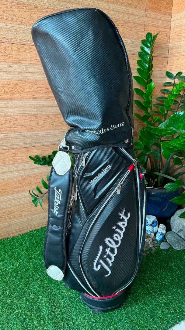 Titleist AP2 Forged Men's RH Golf Set (Category: Golf) located in Rizal. Submitted by delrosariojennilyn16-36720 (Listing ID 1453372688, Image 2). Description: Titleist AP2 Forged Men's RH Golf Set Included in the set: Titleist Ap2 irons: 4,5,6,7,8,9,P - Steel shaft S Flex Titleis Vokey SM5 wedge 56⁰ Titleis 913F wood 5 18⁰ - Tour Ad shaft S flec Titleist 913H hybrid 19⁰ - Diamana shaft R flex Titleist 915H hybrid 15 - NS pro S flex Titlest 913D²