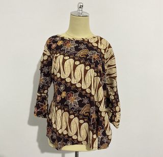 (Kategori: ) berada di . Dikirim oleh stuffbyhill (ID iklan 1453336986, Gambar 1). Deskripsi: .