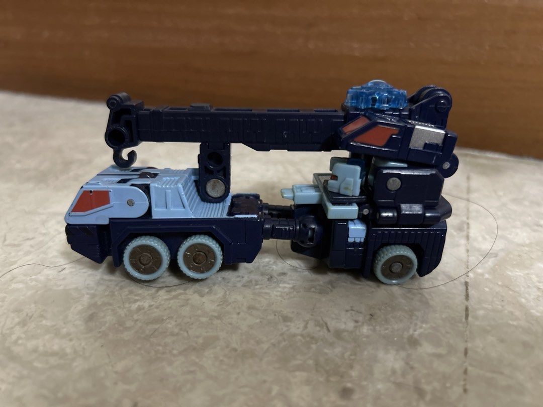 Transformers Classics Constructicons (Category: Toy Figures) located in Singapore. Submitted by frostarcher (Listing ID 1453398142, Image 2). Description: Transformers Constructicons Mini-Cons lot for sale. Willing to negotiate the price, especially if you take all. 1 for $10.