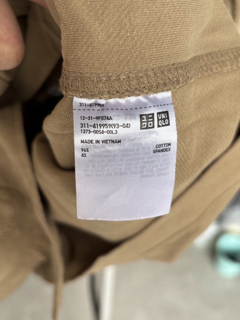 Uniqlo Beige Chore Jacket Size S (Category: Coats, Jackets and Outerwear) located in Quezon City. Submitted by aaron.declutters (Listing ID 1453291115, Image 3). Description: - Uniqlo Chore Jacket - Color: Beige - Material: Cotton-Spandex Blend (Comfortable & Flexible) - Pockets: 2 Chest Pockets, 2 Lower Front Pockets - Closure: Button-up - Style: Great for layering.