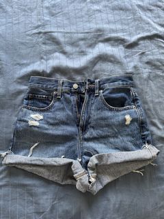 (Category: ) located in . Submitted by cathly (Listing ID 1453244520, Image 1). Description: .