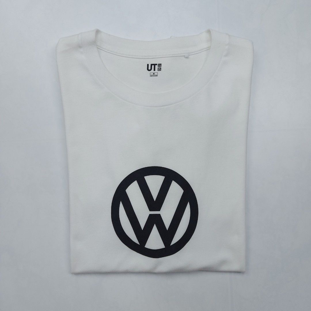 Uniqlo Volkswagen (Category: Tshirts & Polo Shirts ) located in Baguio. Submitted by damitguy.ph (Listing ID 1453397099, Image 1). Description: Size: M Dimensions: 19.5 x 25.5 Condition: Excellent Issue: Light stains.