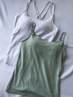 (Category: ) located in . Submitted by sleevesandbottoms (Listing ID 1453414371, Image 1). Description: .
