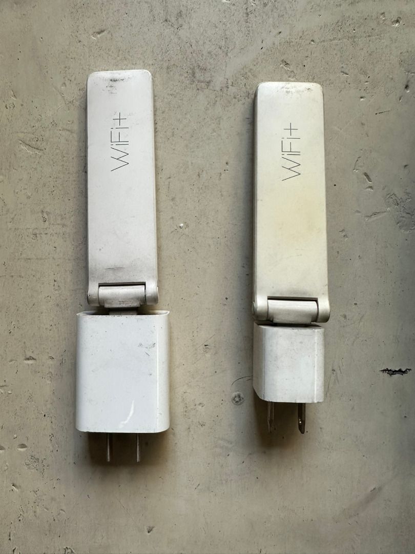 [USED-GOOD] 2PCS Xiaomi WiFi Extender (Category: Networking) located in Quezon City. Submitted by ritageneralgoods (Listing ID 1453345145, Image 2). Description: 2PCS Xiaomi WiFi Extender Condition: Used in good condition RFS: Moving out MOP: Gcash or bank transfer. No COD Pickup Loc: Brgy. Sta. Teresita, Quezon City Pickup c/o Buyer Boost your WiFi signal with these 2 Xiaomi WiFi Extender Pro units! Plug directly into the wall to eliminate dead 
