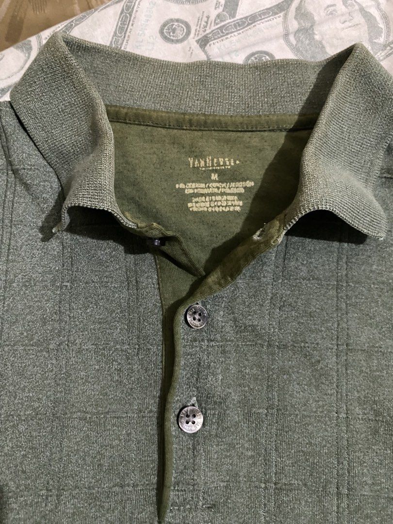 Van Heusen - Longsleeve Polo Shirt (Category: Tshirts & Polo Shirts ) located in Paranaque City. Submitted by haslem (Listing ID 1453273386, Image 2). Description: W: 20 L: 27.