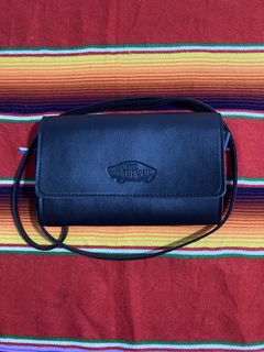 (Category: ) located in . Submitted by malisa_closet (Listing ID 1453385705, Image 1). Description: .