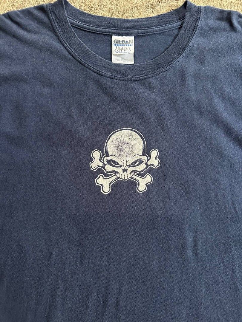 Vintage bad apple t-shirt (Category: Tshirts & Polo Shirts ) located in Manila. Submitted by 1moredrop (Listing ID 1453344076, Image 3). Description: Dimes 27x32 plus sf🏷️ Condition 8/10 Color rate 8/10 Complete tags📌 crack prints/fading📌 Check details for issue📌 Thrift dept/john gaite on fb 📲.