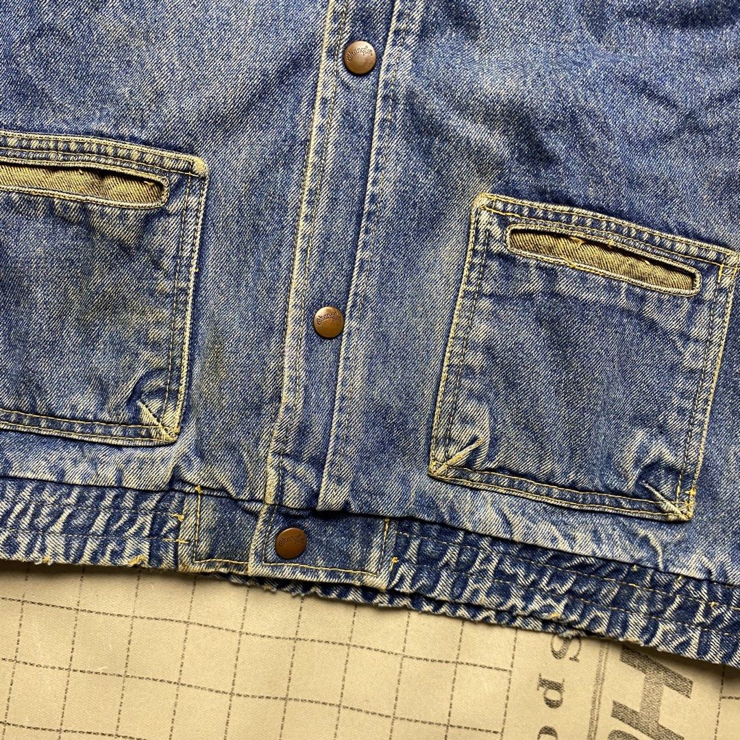 Vintage Wrangler denim jacket with rare back pocket (Category: Coats, Jackets and Outerwear) located in Santa Cruz. Submitted by jaysosmoove (Listing ID 1453401258, Image 3). Description: Vintage Wrangler denim jacket with rare back pocket width 21 length 23.5 cut wristband issue good vintage condition location • Santa Cruz, Laguna📍.