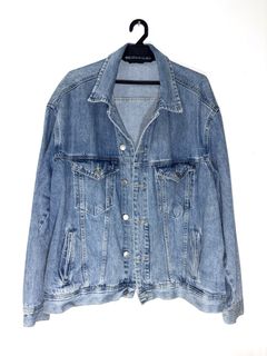 (Category: ) located in . Submitted by fiyy.clothes (Listing ID 1453361586, Image 1). Description: .
