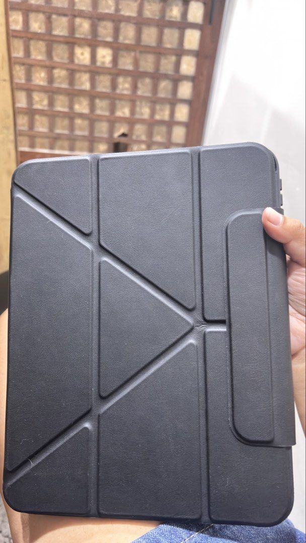 Case for iPad 11th Gen (A16) & 10th Gen (Category: Cases & Sleeves) located in Balagtas. Submitted by nicolethings (Listing ID 1453238314, Image 2). Description: Bago paaaa. May case naman akong iba kaya benta ko na lang. Fixed na po sa 450! 🙏.