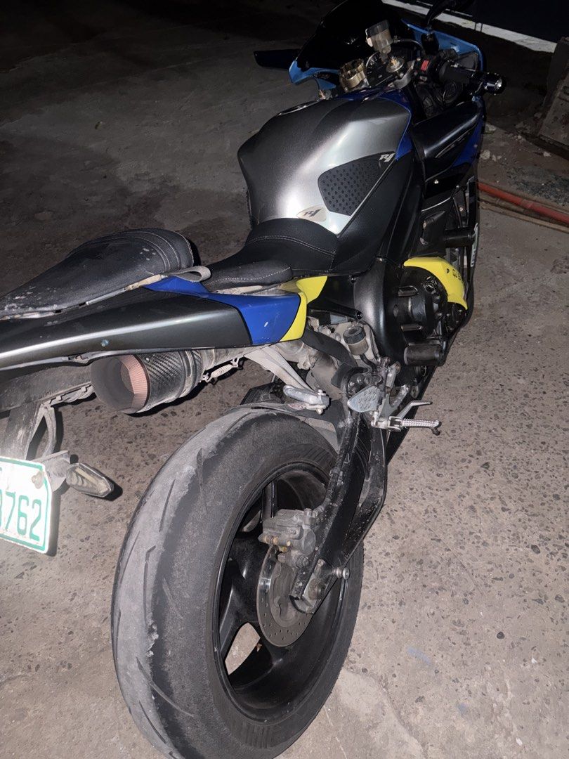 YAMAHA R1 (Category: Motorbikes for Sale) located in Quezon City. Submitted by saddi05 (Listing ID 1444774756, Image 2). Description: 🏍️ Yamaha YZF-R1 2005 🏍️ 💰 ₱280,000 📍 Ortigas, Pasig City FS: 2005 Yamaha YZF-R1 ✅ Registered / Updated papers / Open DOS ✅ 998cc Inline-4 engine ✅ Strong engine and smooth transmission ✅ AGV-inspired custom fairings ✅ Pirelli Diablo Supercorsa IV tires ✅ Austin Racing ✅ No major issues Need to liquidate for ad