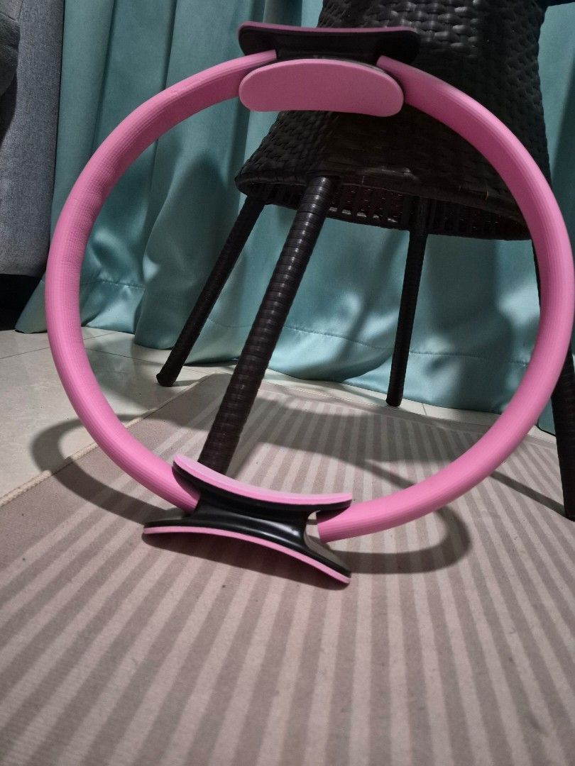 Yoga ring (Category: Toning & Stretching Accessories) located in Singapore. Submitted by aurin_ss (Listing ID 1453350113, Image 2). Description: .