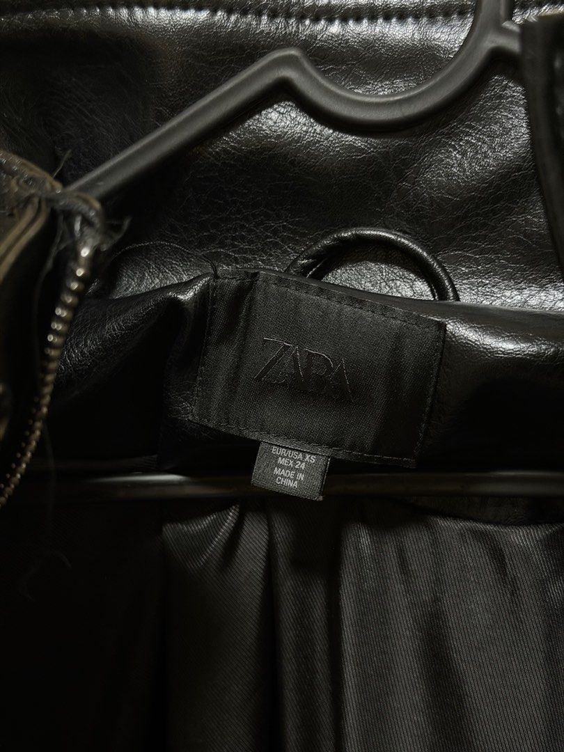 Zara Black Leather Jacket (Category: Coats, Jackets and Outerwear) located in Mandaluyong City. Submitted by _jdeclutters (Listing ID 1453418771, Image 2). Description: .