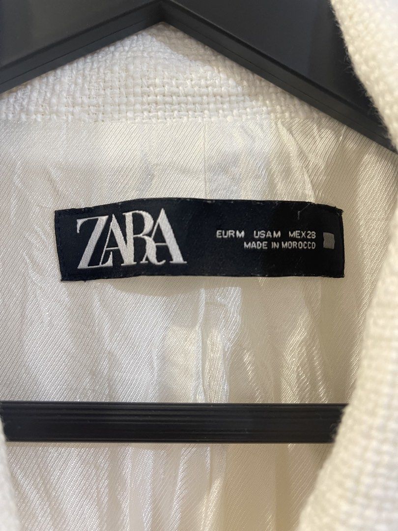 Zara White Tweed Blazer Jacket with Gold Buttons (Category: Coats, Jackets and Outerwear) located in Quezon City. Submitted by prebyic (Listing ID 1453306129, Image 2). Description: Special favorite! ❤️ But it’s time to let it go since I’m always out in the field and rarely get to wear it. Brand: Zara Color: White / Off-white Double-breasted with elegant gold buttons Lightweight and comfortable to wear Textured fabric for a classy, chic look Full