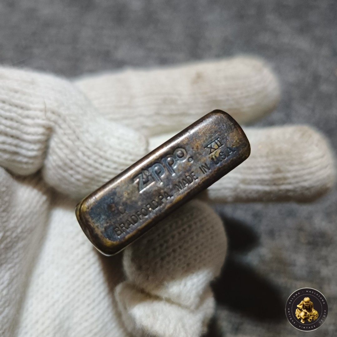 Zippo with American Eagle and Flag Motif Lighter (Category: Vintage Collectibles) located in Meycauayan. Submitted by ka_luma (Listing ID 1453270706, Image 3). Description: .