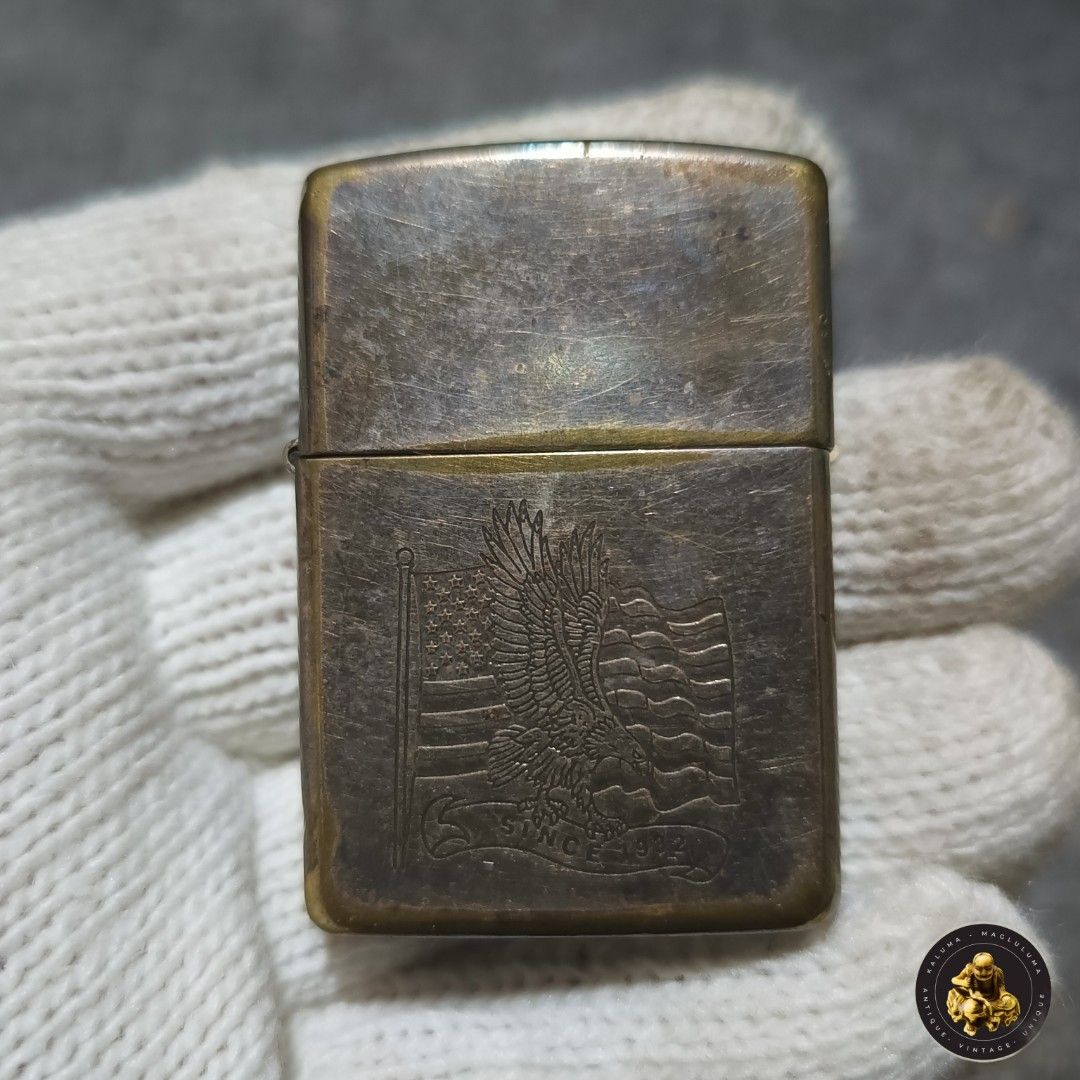 Zippo with American Eagle and Flag Motif Lighter (Category: Vintage Collectibles) located in Meycauayan. Submitted by ka_luma (Listing ID 1453270706, Image 1). Description: .
