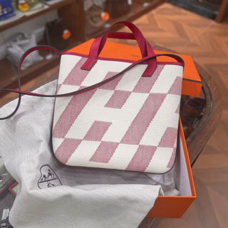 （分類：）位於 。 由 pandabag 提交（商品編號 1456714386，圖片 1）。簡介： 。