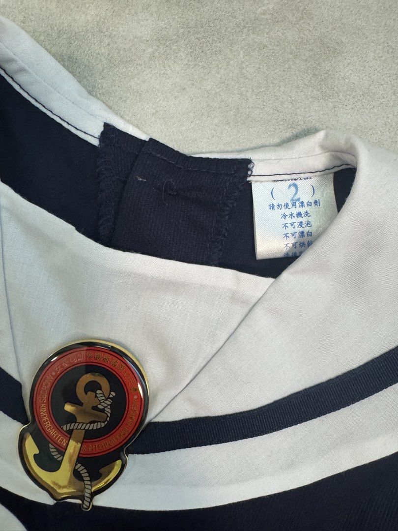 *全新* 安基斯校服 （分類：嬰兒及小童流行時尚）位於 Hong Kong。 由 likcy 提交（商品編號 1456636097，圖片 3）。簡介： *全部都係新* 校服一套 - $90 each 白色冷衫 - $80 校章 + 帽 + 書包 (全套) - $120。
