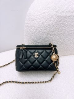 （分類：）位於 。 由 heras.luxury 提交（商品編號 1456726429，圖片 1）。簡介： 。