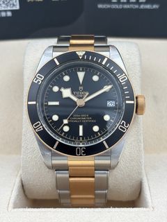 （分類：）位於 。 由 muchgoldwatch 提交（商品編號 1456705252，圖片 1）。簡介： 。