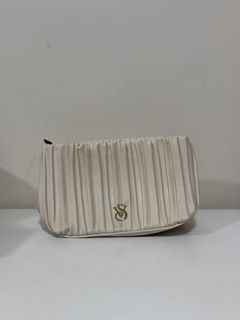 （分類：）位於 。 由 y.muura__ 提交（商品編號 1456745843，圖片 1）。簡介： 。