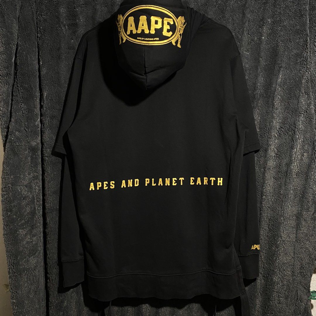 AAPE Sweatshirt Layered Hoodie Pullover Jacket (Category: Coats, Jackets and Outerwear) located in Cebu City. Submitted by kklez (Listing ID 1456698735, Image 2). Description: 23 x 29 Excellent Condition 9.7/10 Color rate.