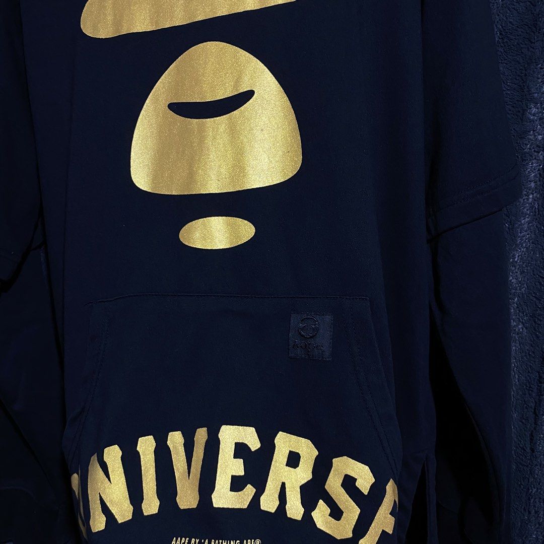 AAPE Sweatshirt Layered Hoodie Pullover Jacket (Category: Coats, Jackets and Outerwear) located in Cebu City. Submitted by kklez (Listing ID 1456698735, Image 3). Description: 23 x 29 Excellent Condition 9.7/10 Color rate.